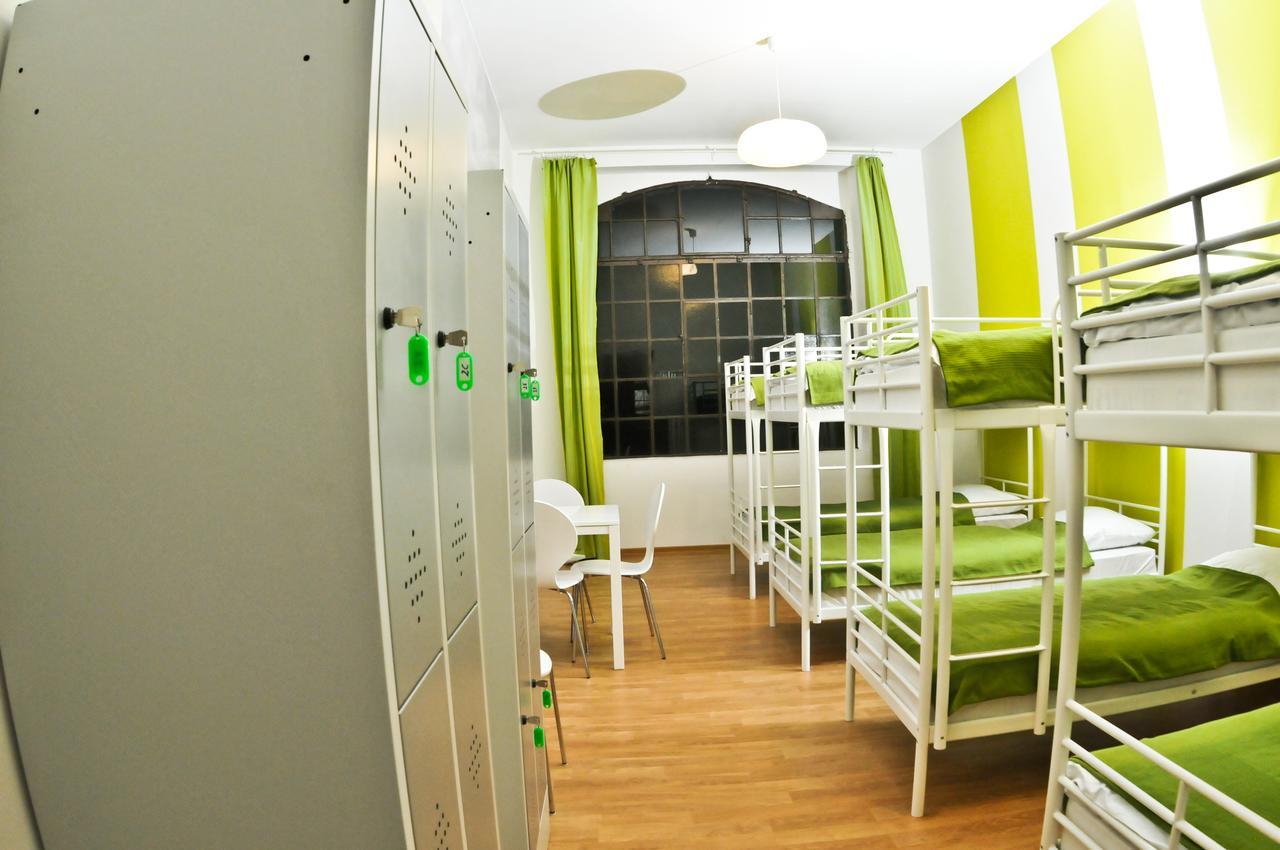 Big City Hostel Wroclaw Bagian luar foto