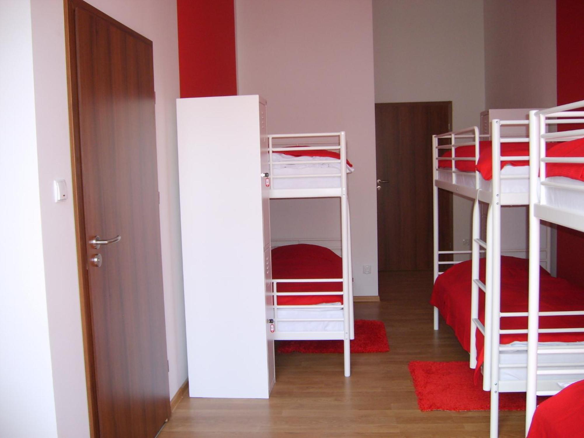 Big City Hostel Wroclaw Bagian luar foto